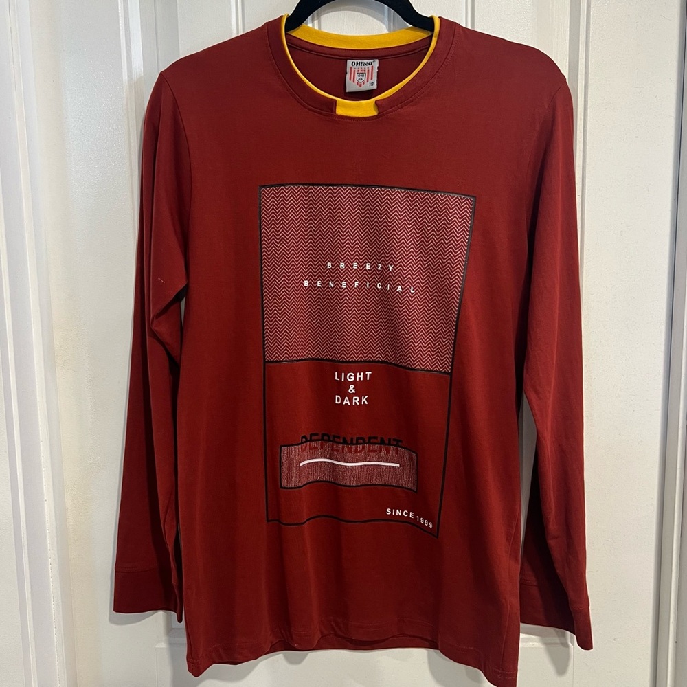 Oh! No Rust Graphic ‘Rip’ Neck Long Sleeve Tee. Size‎ 18.